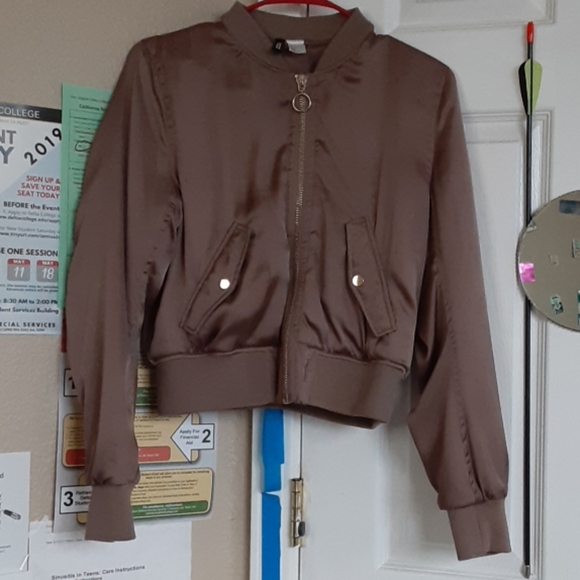 H&M Sweater - Picture 1 of 4